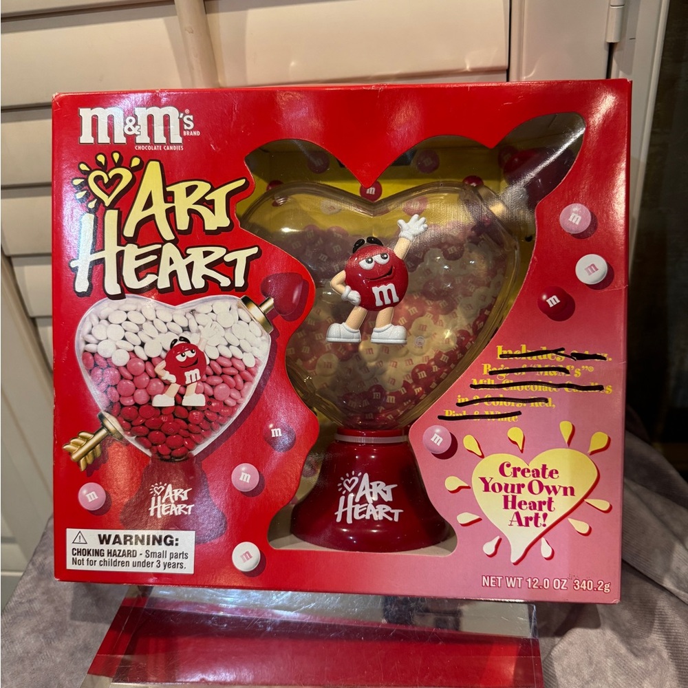 M&M'S Art Heart Candy Dispenser New - Red and White